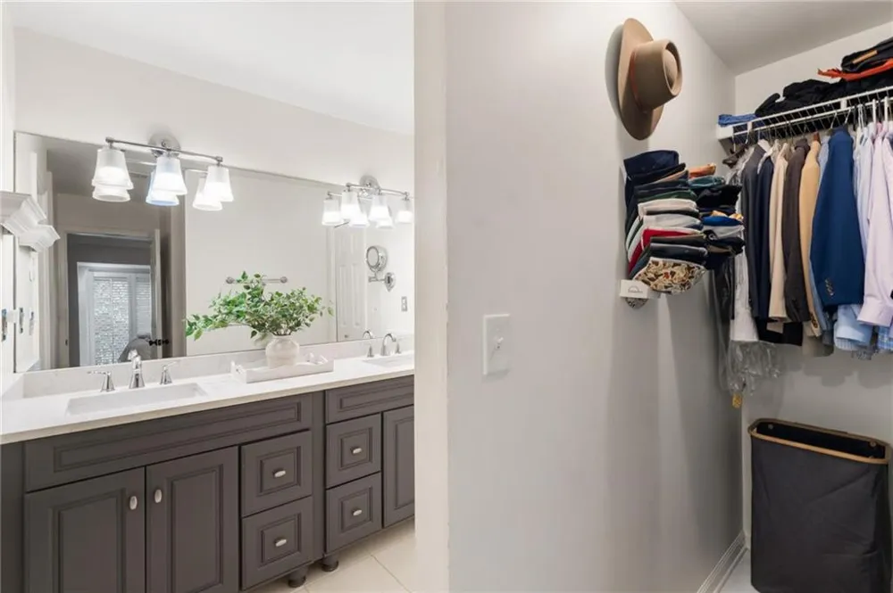 63 Willow Glen Atlanta, GA 30342