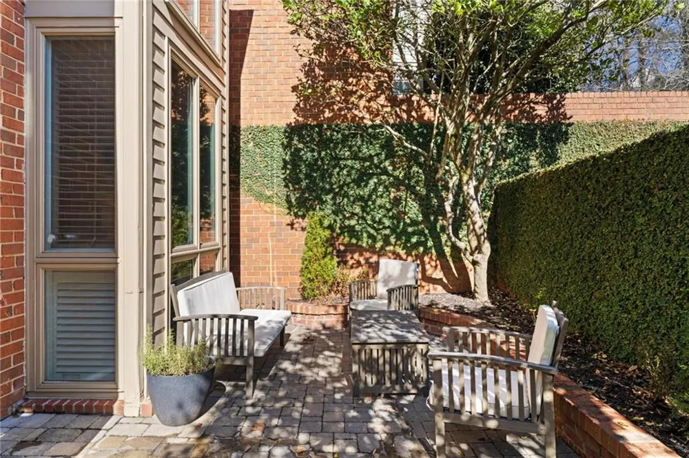 63 Willow Glen Atlanta, GA 30342