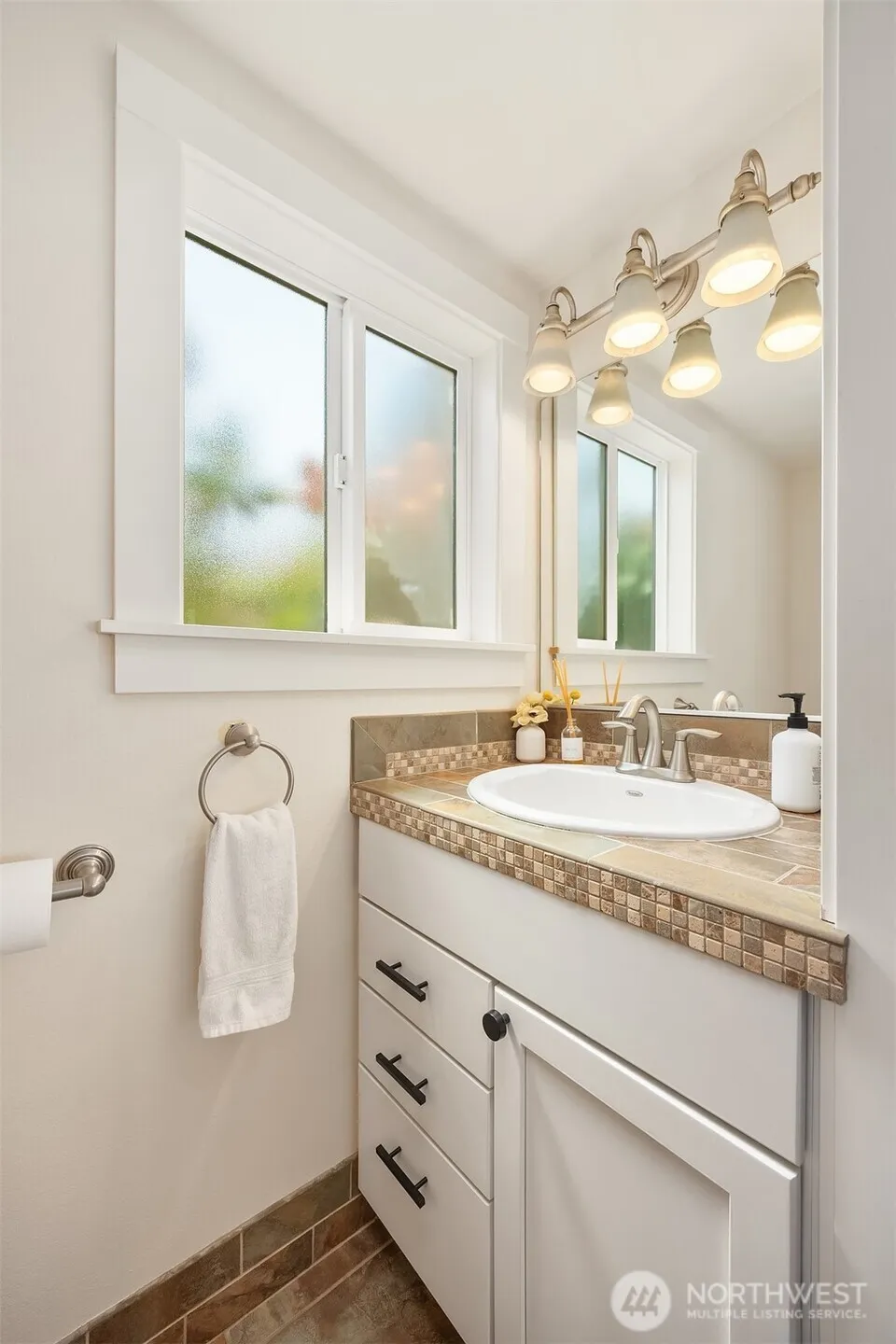 2271 Eastpoint Road Langley, WA 98260