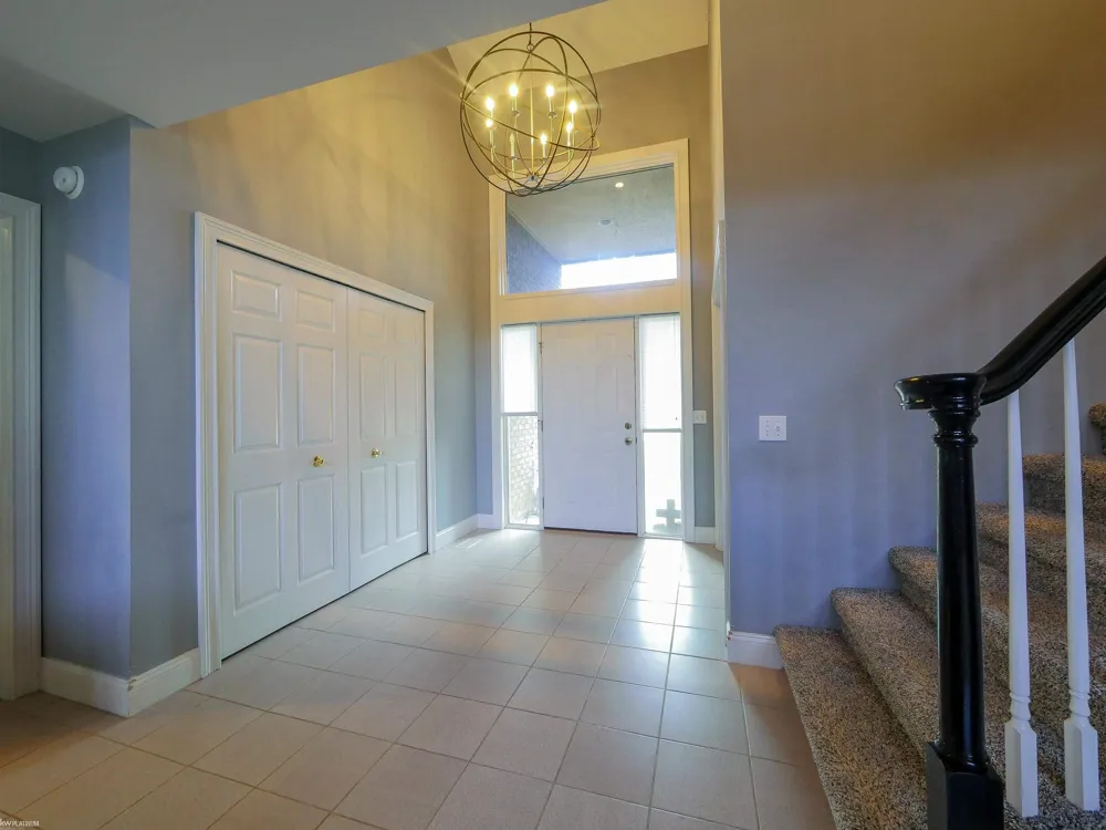49571 Compass Point Drive Chesterfield Township, MI 48047