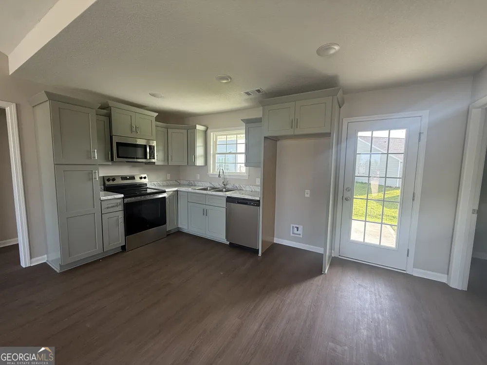517 Nickies Way Statesboro, GA 30458