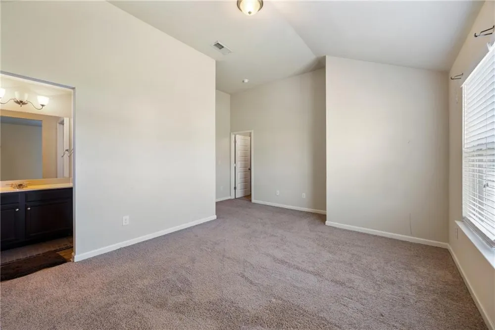 6891 DRESDEN DRIVE Rex, GA 30273