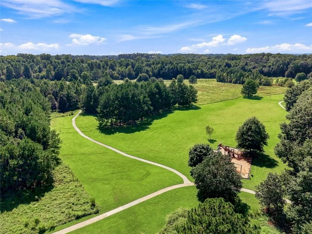 1044 Meadow Club Court Suwanee, GA 30024