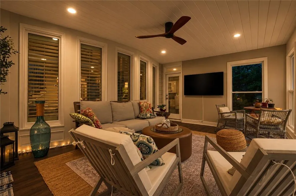 1044 Meadow Club Court Suwanee, GA 30024
