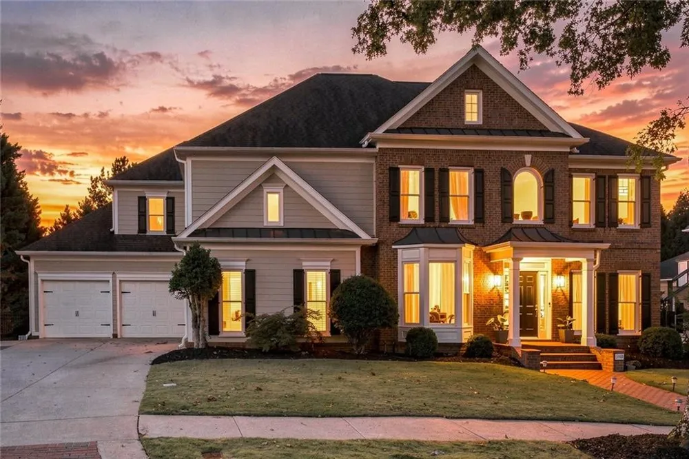 1044 Meadow Club Court Suwanee, GA 30024