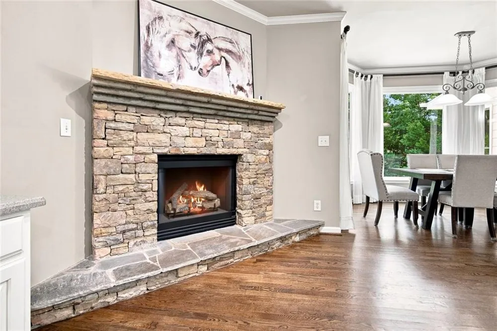 1044 Meadow Club Court Suwanee, GA 30024
