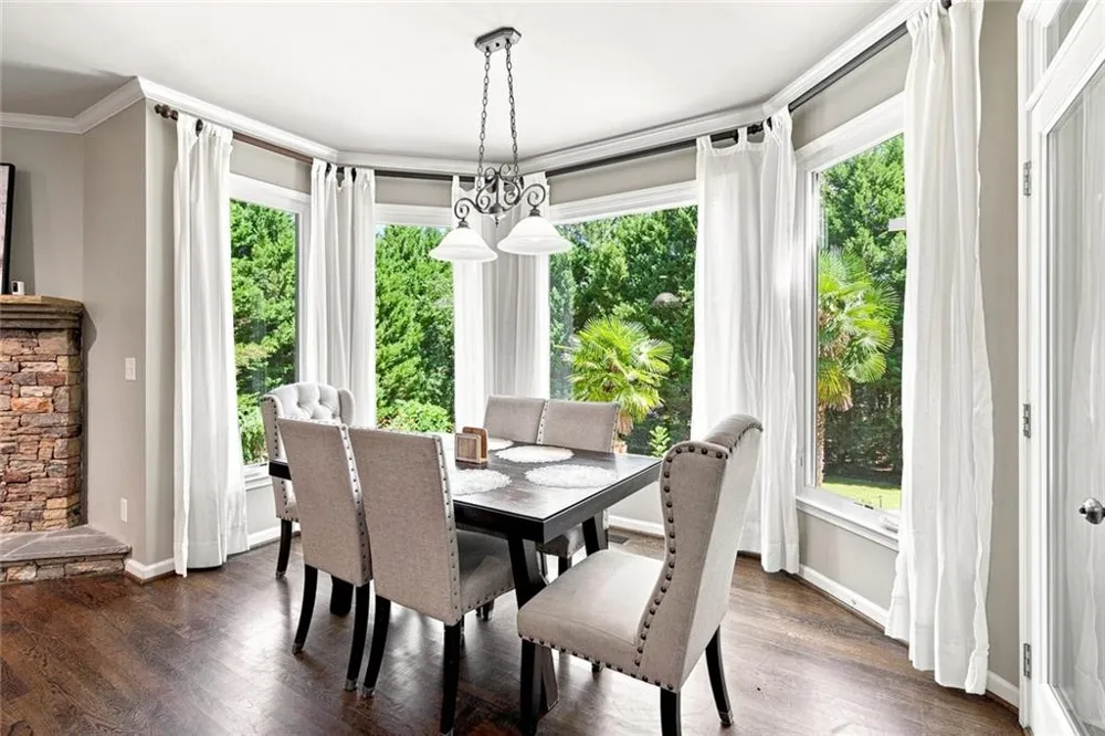 1044 Meadow Club Court Suwanee, GA 30024