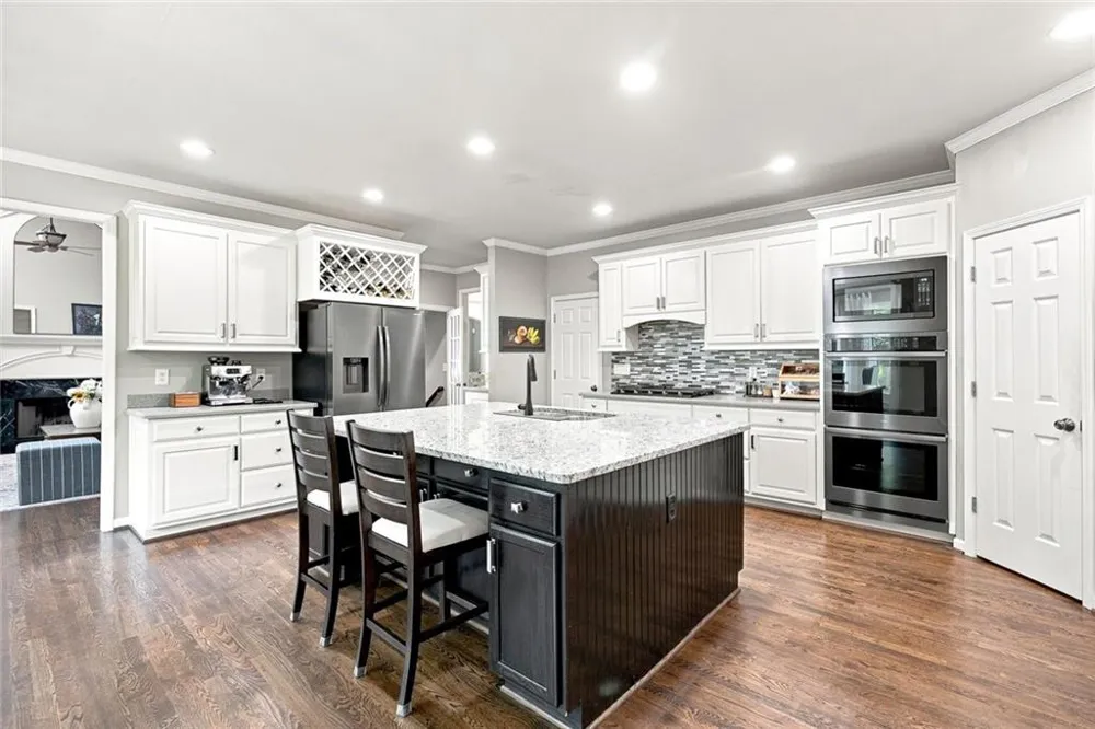 1044 Meadow Club Court Suwanee, GA 30024