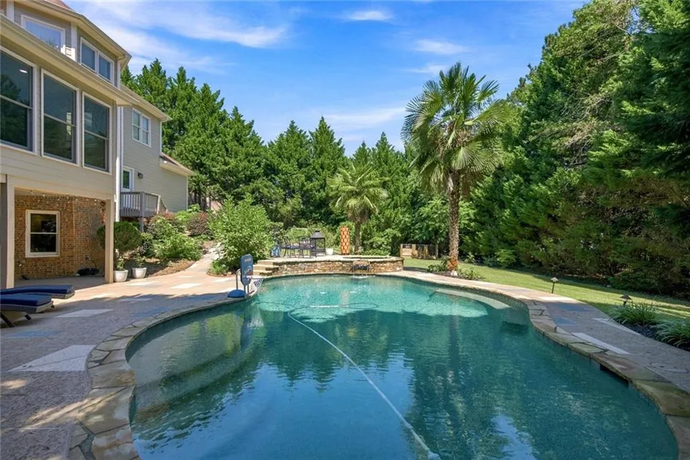 1044 Meadow Club Court Suwanee, GA 30024