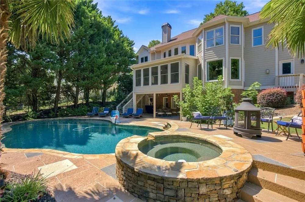 1044 Meadow Club Court Suwanee, GA 30024