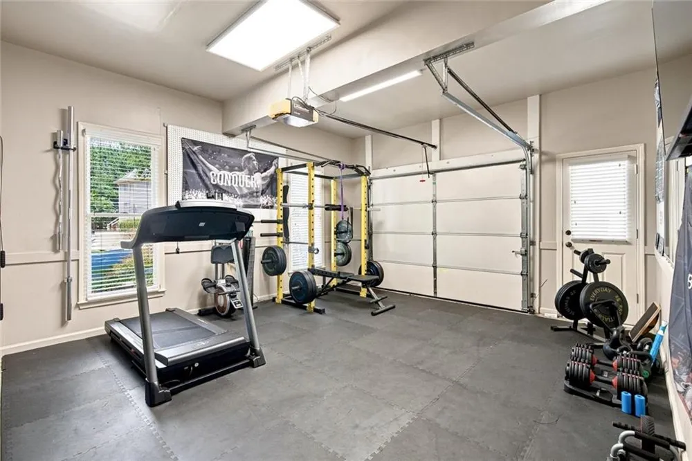 1044 Meadow Club Court Suwanee, GA 30024