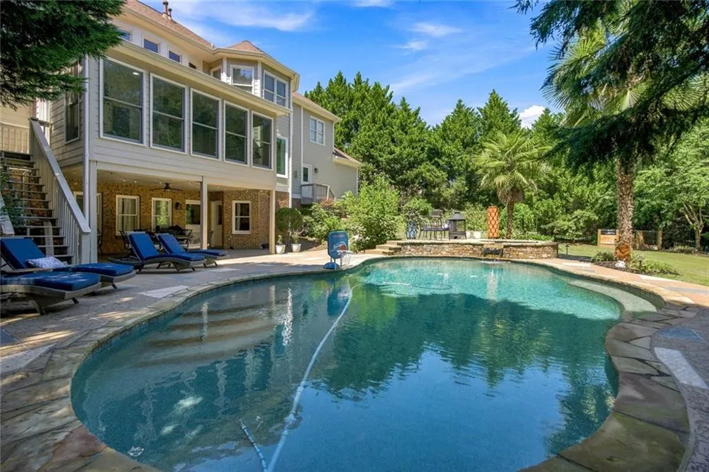 1044 Meadow Club Court Suwanee, GA 30024
