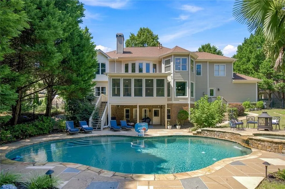 1044 Meadow Club Court Suwanee, GA 30024