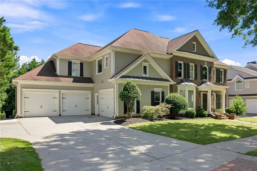 1044 Meadow Club Court Suwanee, GA 30024