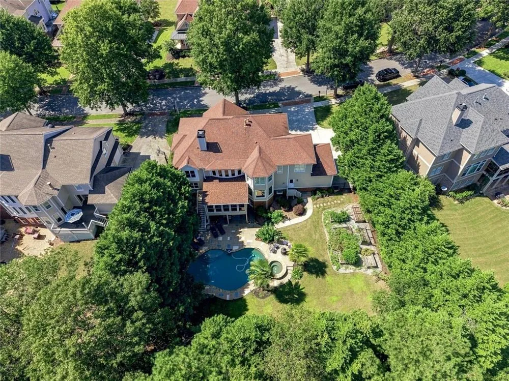 1044 Meadow Club Court Suwanee, GA 30024