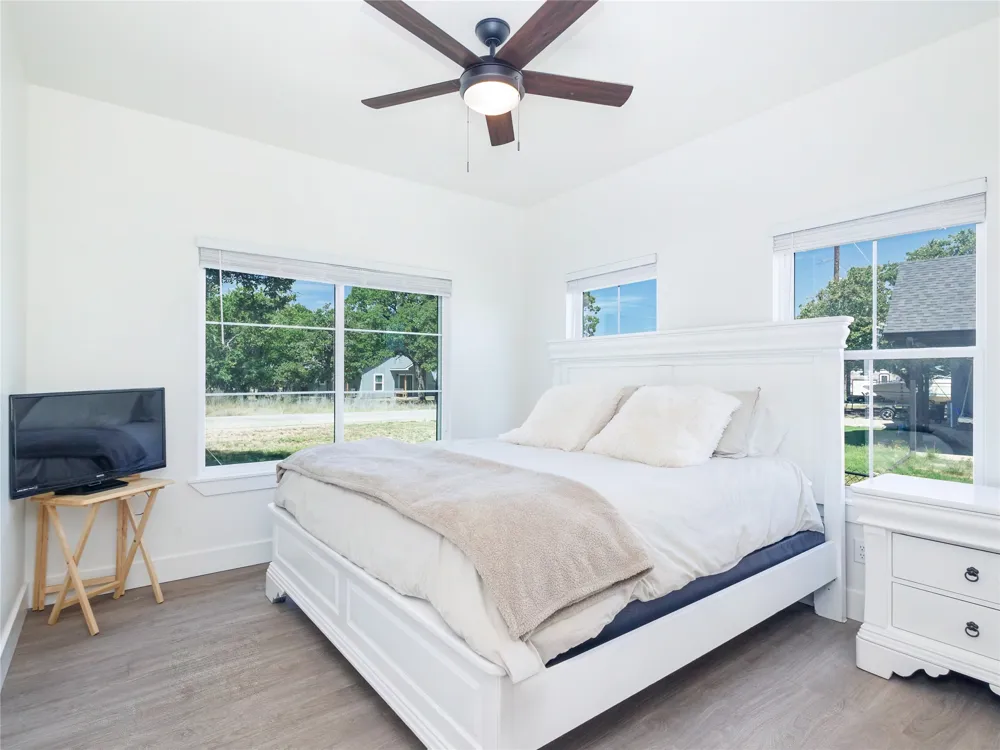 660 Oak Point Drive May, TX 76857
