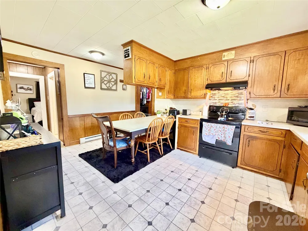 371 Sulphur Springs Road Hiddenite, NC 28636