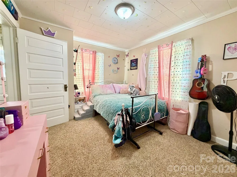 371 Sulphur Springs Road Hiddenite, NC 28636