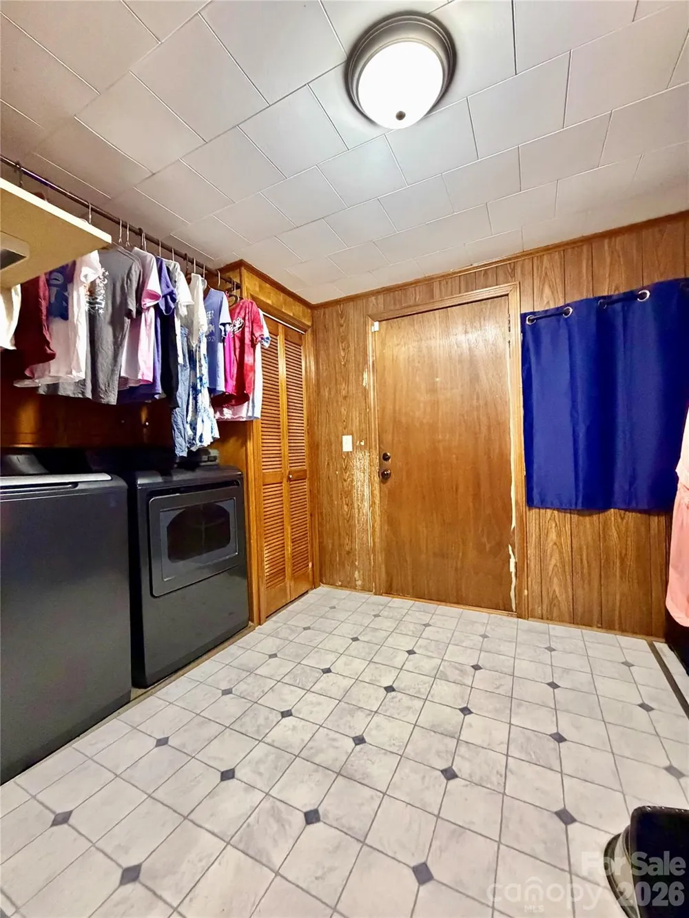371 Sulphur Springs Road Hiddenite, NC 28636