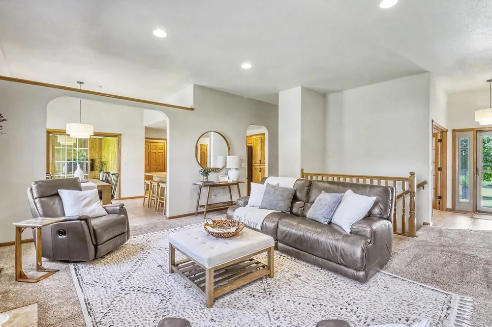 555 Queens Court Moorhead, MN 56560