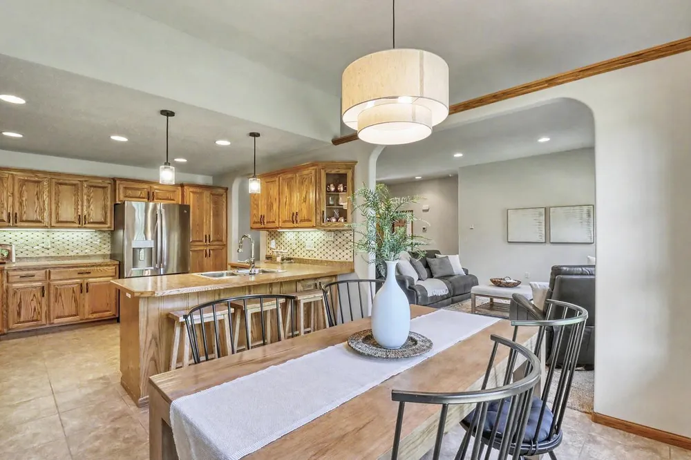 555 Queens Court Moorhead, MN 56560