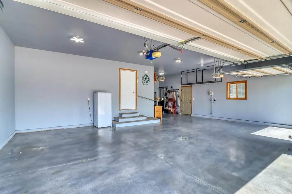 555 Queens Court Moorhead, MN 56560