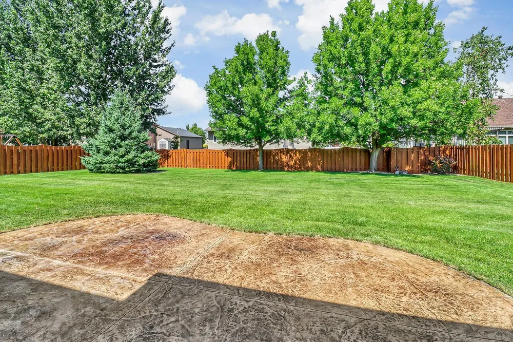 555 Queens Court Moorhead, MN 56560