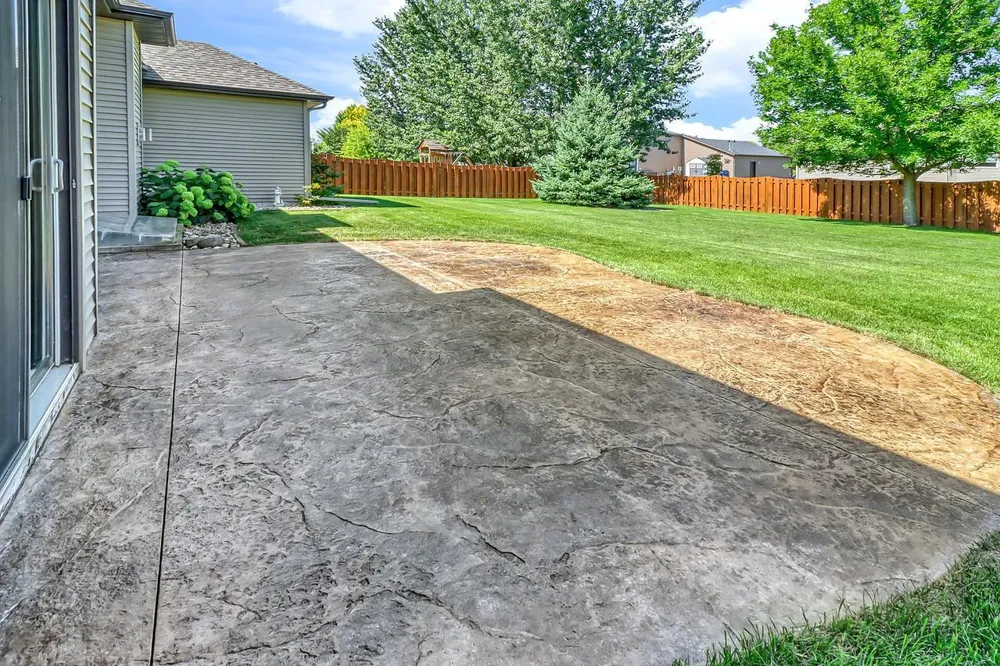 555 Queens Court Moorhead, MN 56560