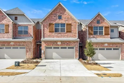 4607 Hawks Trail