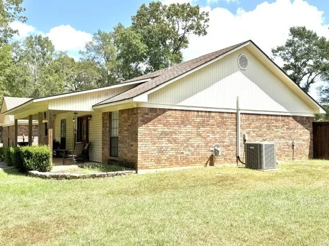 103 Dogwood Drive Springhill, LA 71075
