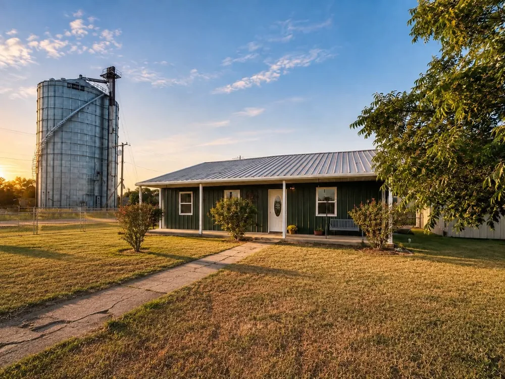 702 Main Street Windom, TX 75492