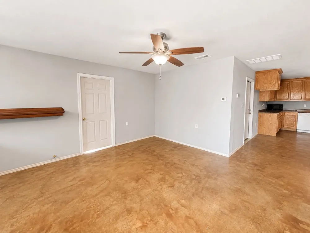 702 Main Street Windom, TX 75492
