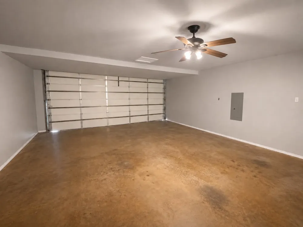 702 Main Street Windom, TX 75492