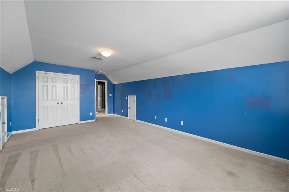 122 Eagle Point Court Kernersville, NC 27284