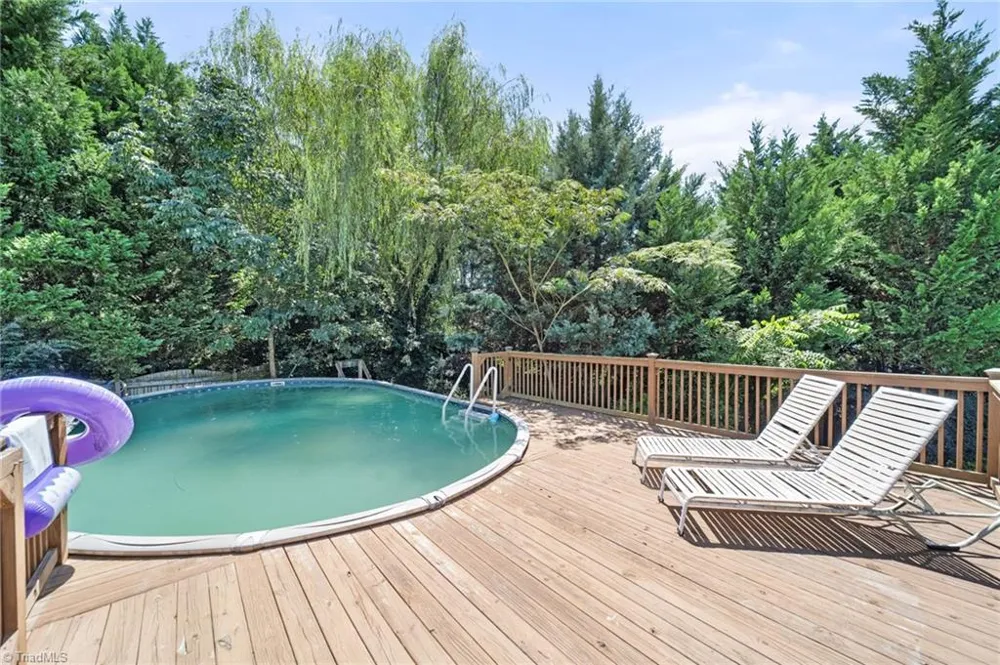 122 Eagle Point Court Kernersville, NC 27284