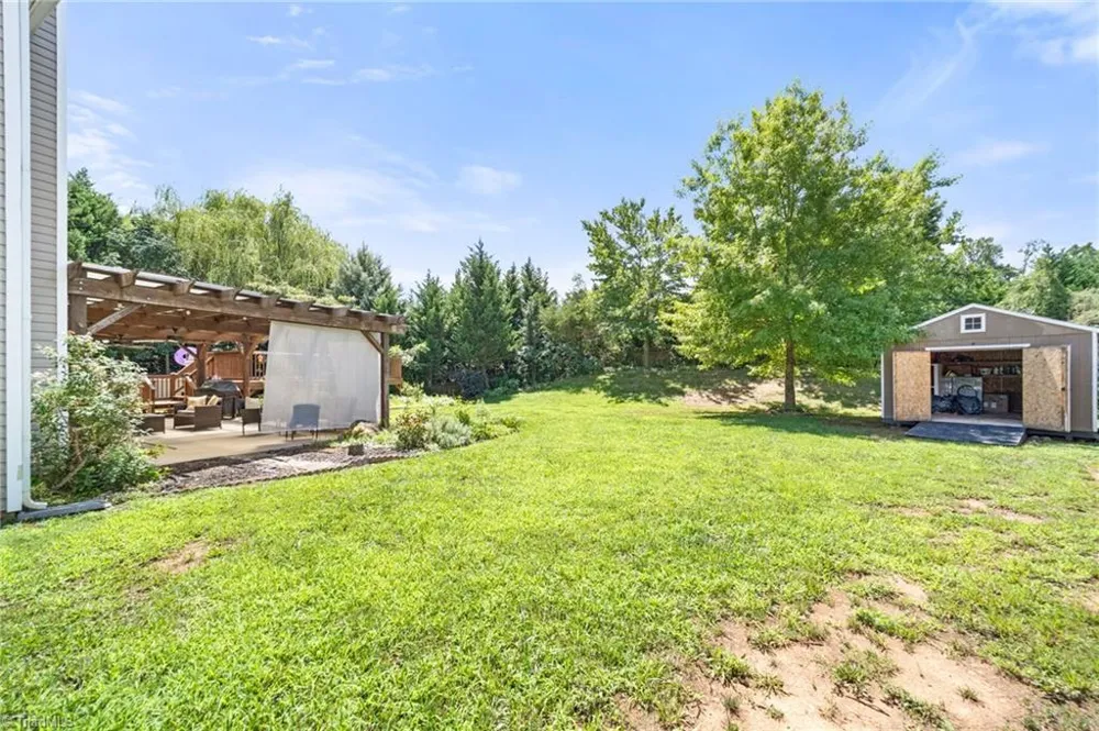 122 Eagle Point Court Kernersville, NC 27284