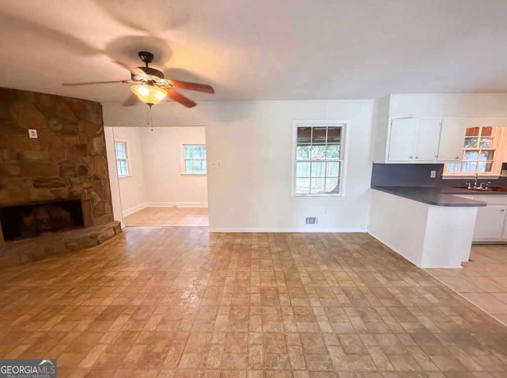 1276 Robin RD NE Conyers, GA 30012
