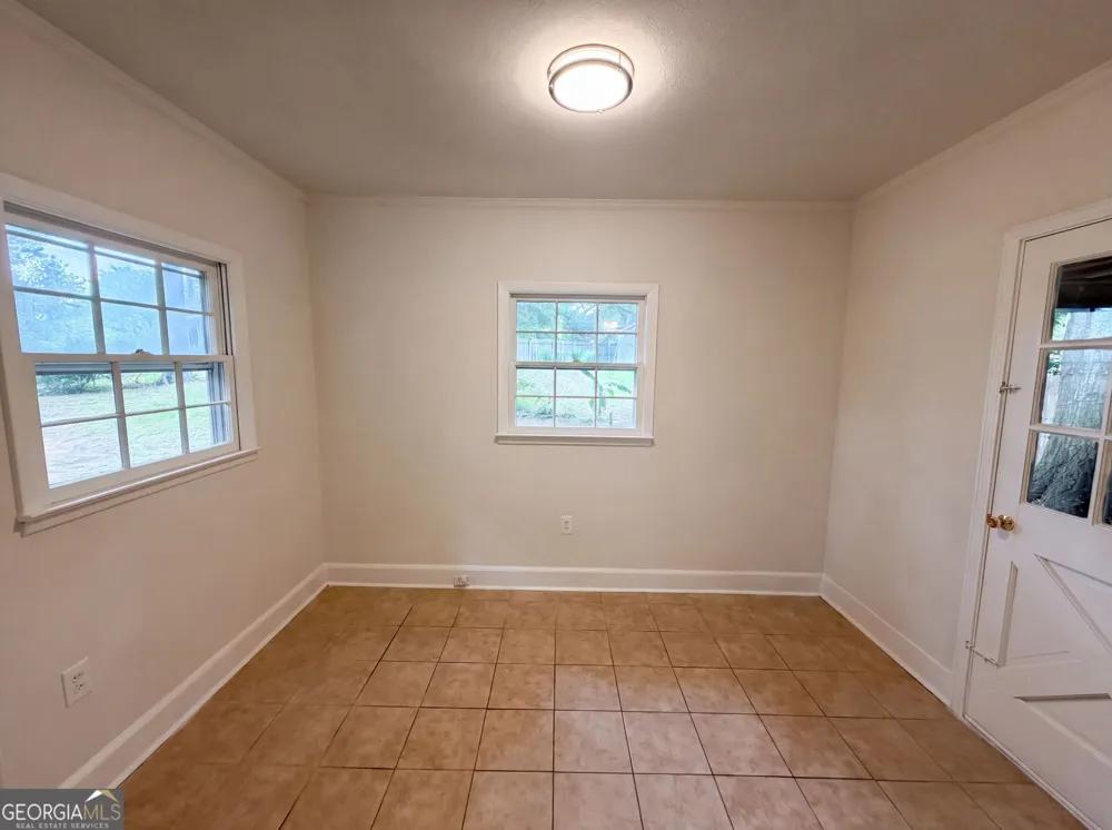 1276 Robin RD NE Conyers, GA 30012