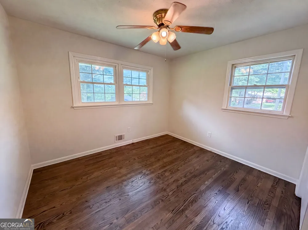 1276 Robin RD NE Conyers, GA 30012