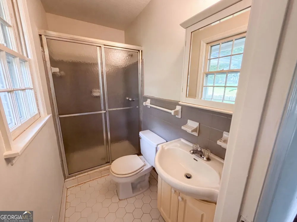 1276 Robin RD NE Conyers, GA 30012