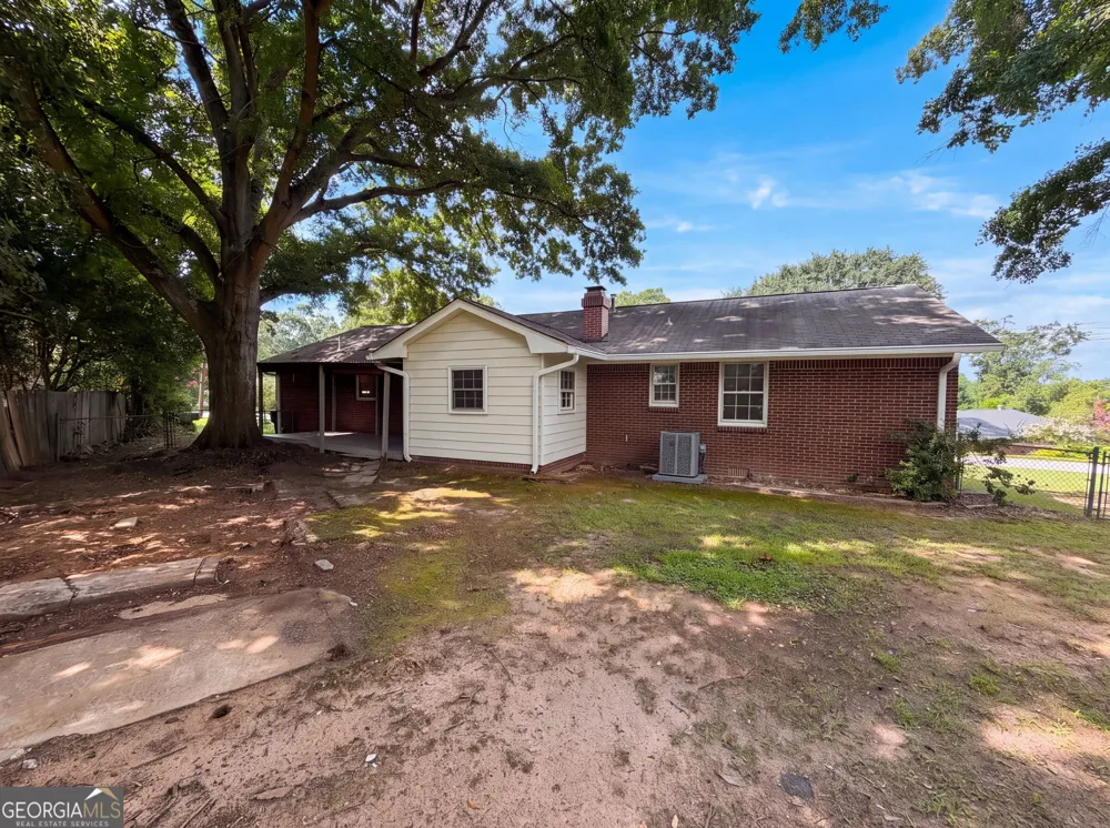 1276 Robin RD NE Conyers, GA 30012
