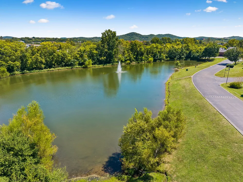 1533 Mooreland Blvd Brentwood, TN 37027