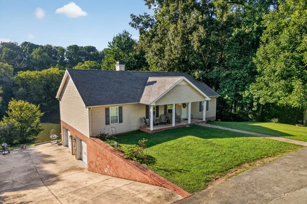 502 Westwood Dr McMinnville, TN 37110