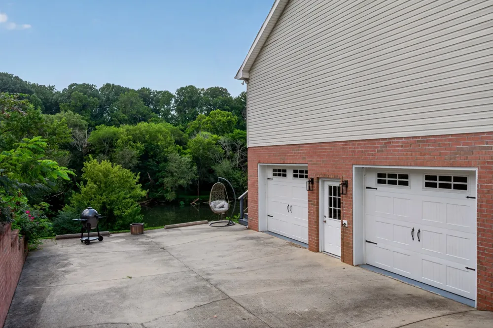 502 Westwood Dr McMinnville, TN 37110
