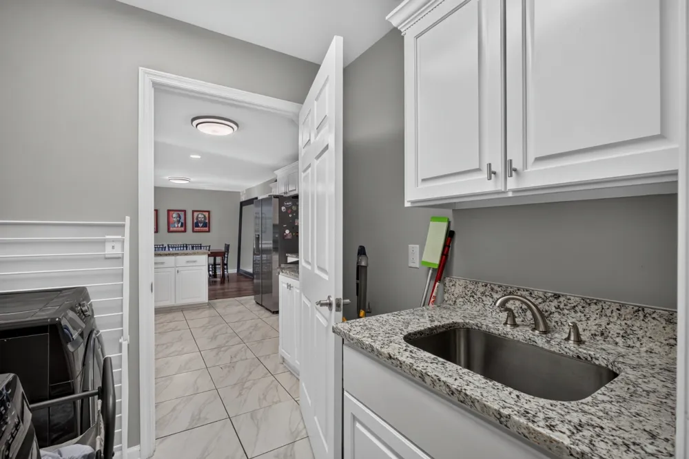 502 Westwood Dr McMinnville, TN 37110