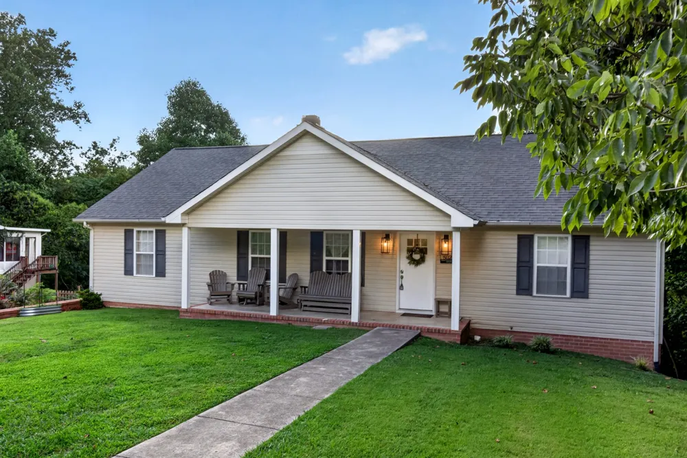 502 Westwood Dr McMinnville, TN 37110