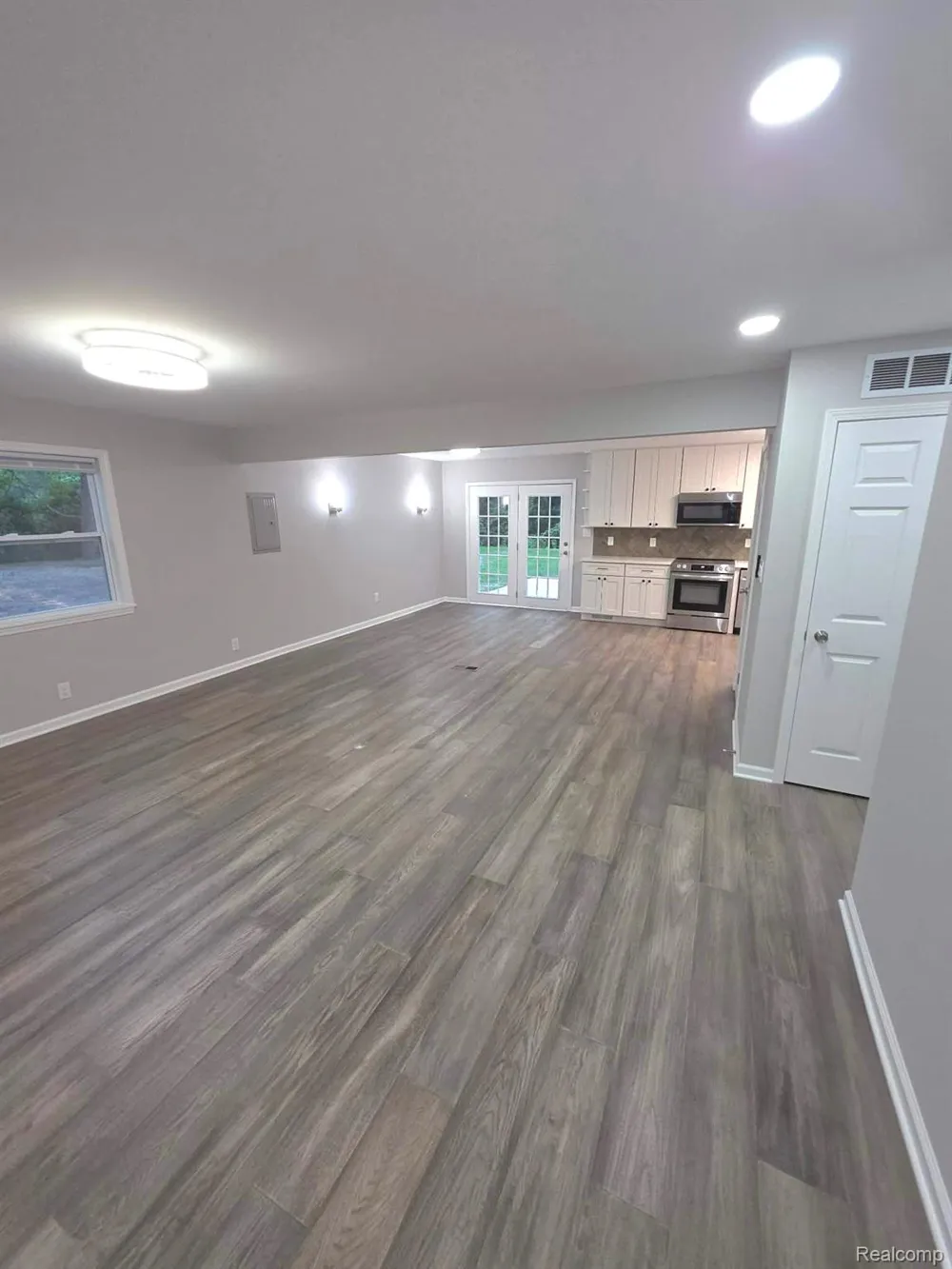2564 Mueller Road Orion Charter Township, MI 48359