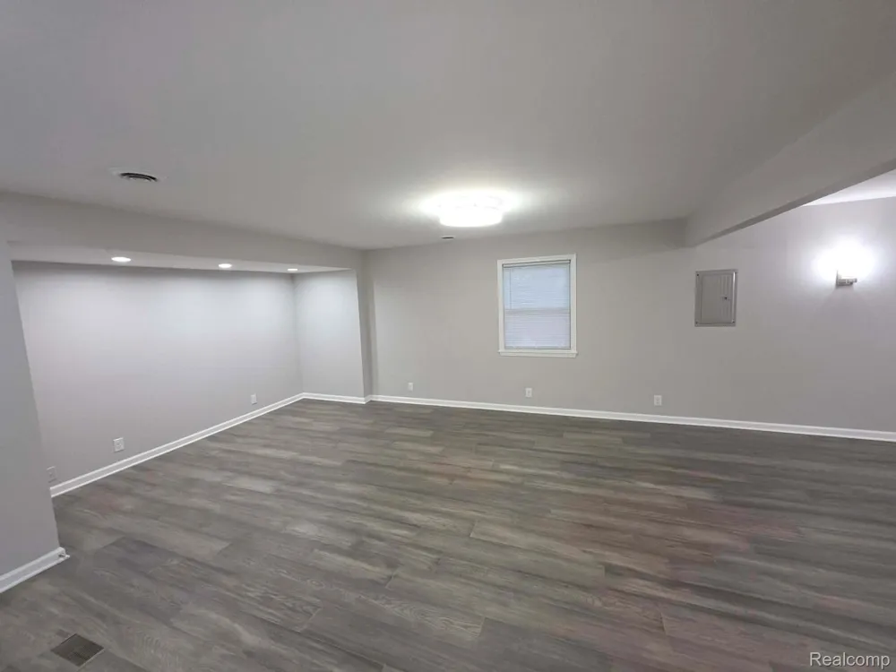 2564 Mueller Road Orion Charter Township, MI 48359