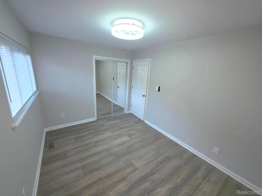 2564 Mueller Road Orion Charter Township, MI 48359