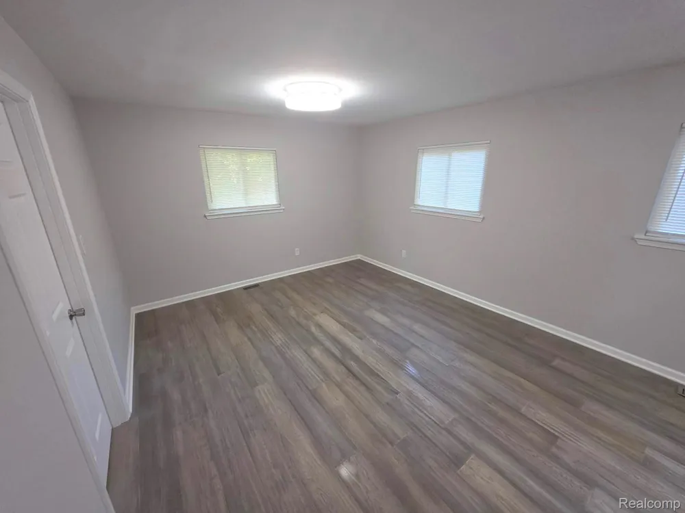 2564 Mueller Road Orion Charter Township, MI 48359